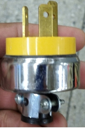 Enchufe Trifásico 220 20a (125/250v)