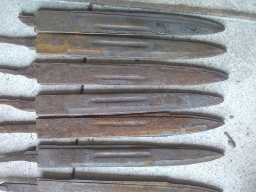 Hojas De Cuchillo