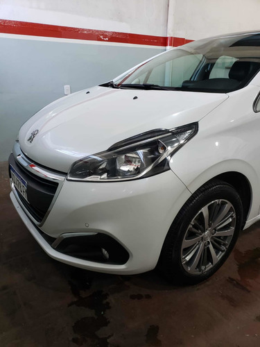 Imagen 4 de 11 de Peugeot 208 1.6 Feline 2019