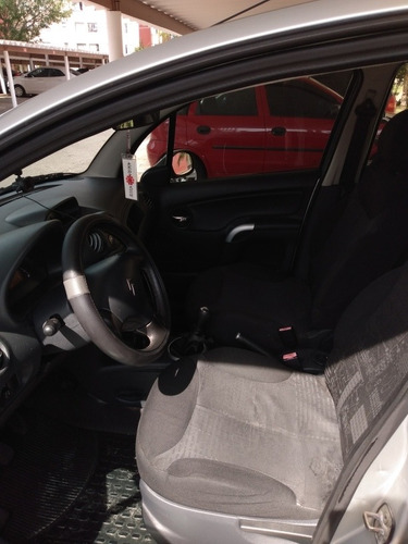 Imagem 2 de 7 de Citroën C3 2007 1.4 8v Glx Flex 5p