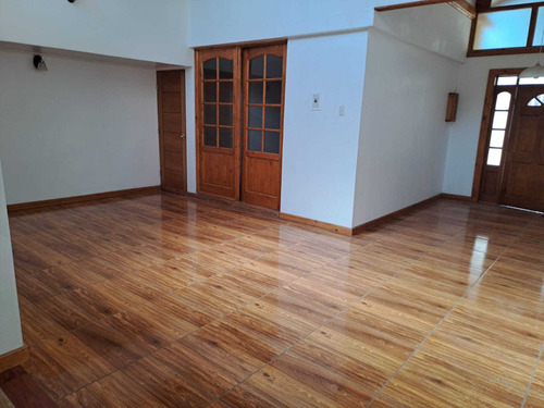 Casa Recien Remodelada De Un Piso (68265)