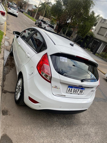 Ford Fiesta Kinetic 1.6 Titanium Powershift 120cv