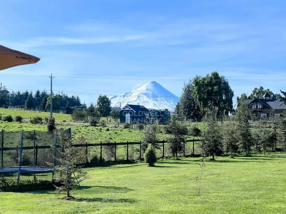 Imagen 2 de 19 de Dos Casas, Acceso Al Lago Y Rentabilidad Comprobada