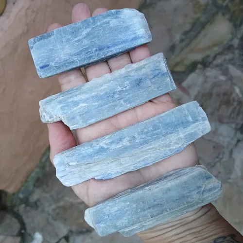 Cianita Azul Piedra Energética Calma Y Da Claridad Mental Azul Claro