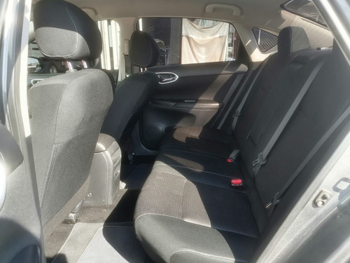 Imagen 5 de 8 de Nissan Sentra 2019 1.8 Advance Mt