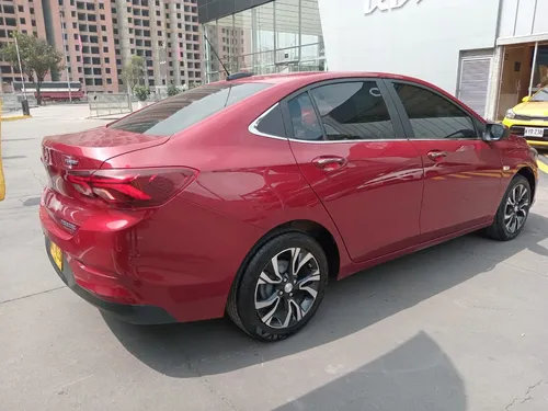Chevrolet Onix 1.0T Premier Sedan At