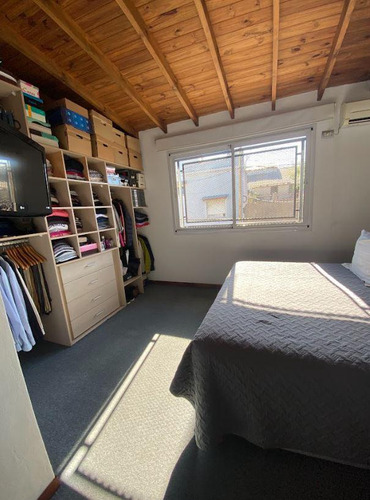Casa En Devoto. Ideal 2 Familias