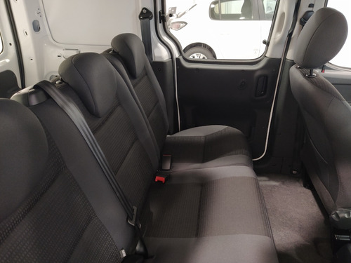 Imagen 9 de 17 de Peugeot Partner Furgon Nafta