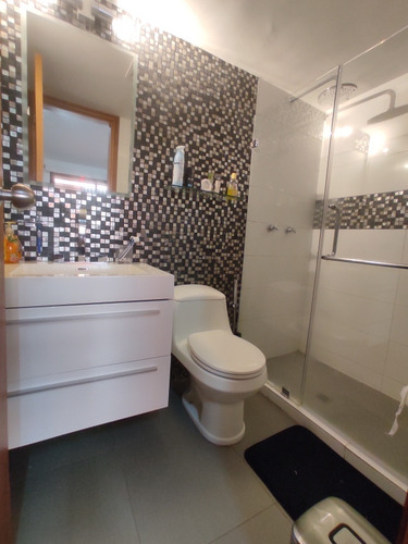 Town House En Venta. Urb. Santa Eduvigis