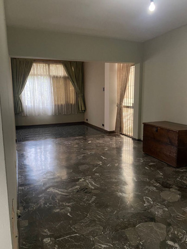 Departamento En Venta En Villa Hipodromo