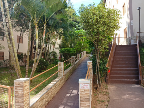 Apartamento Com Escritura Em Condomínio Fechado E Segurança 24 Horas