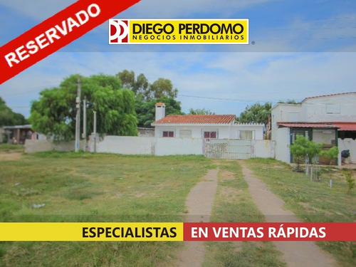 Casa De 2 Dormitorios, En Venta. Cuidad Del Plata