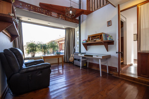 Gran Terreno Con Casa En Lo Barnechea