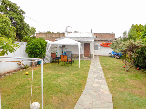 Dos Casas En Lote Propio De 434 M2, Sarandi 