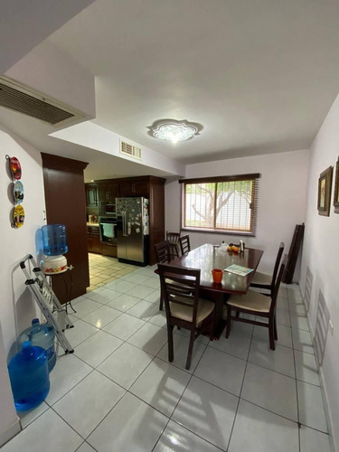 Renta Casa Amueblada Bugambilias
