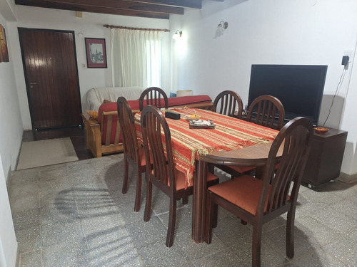 Vendo Muy Linda Casa En Villa Elisa, Excelente Ubicacion!!
