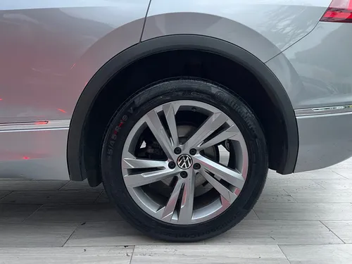Volkswagen Tiguan 1.4 R-line