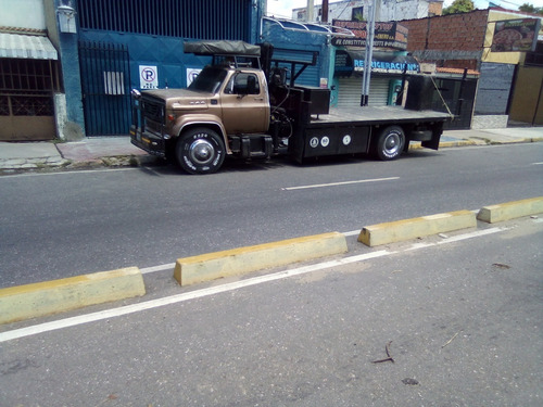 Postes Hexagonales Entregas Inmediata Y Al Sitio Nacional