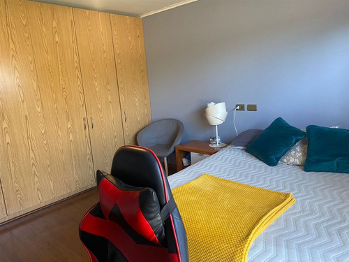 Casa En Venta De 4 Dorm. En Isla De Maipo