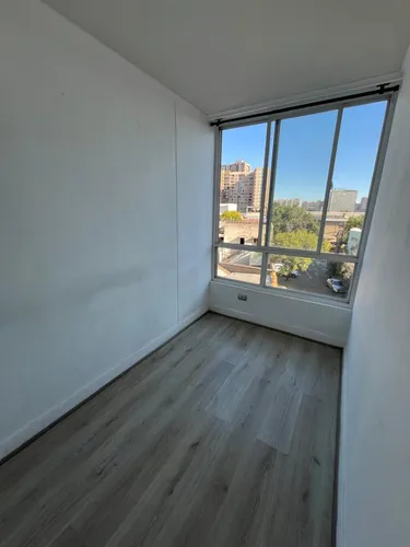 Departamento Con Gran Ubicación En Metro Hospitales