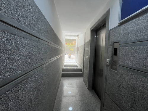Apartamento En Venta En Obra Gris Mirador De La Tahona Con Excelente Vista. Sal