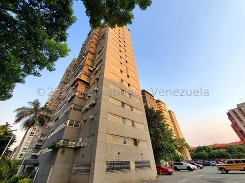 Apartamento En Venta En Urbanizacion Base Aragua 24-24806 Mvs