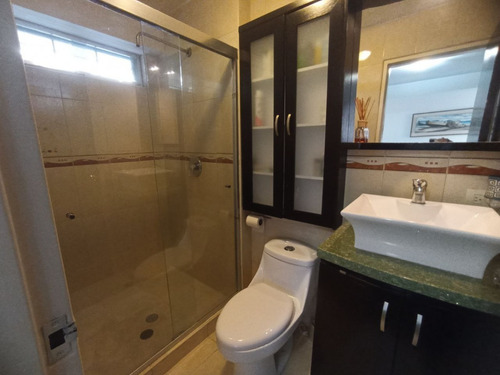 Imagen 10 de 12 de Apartamento En Mañongo, Res. Santa Teresita Carlos Tona Cod: Foa-2051