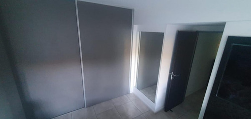 Imagen 14 de 15 de Departamento De 3 Ambientes En Venta En Ituzaingó.