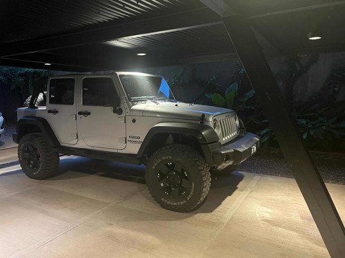 Imagen 3 de 22 de Jeep Wrangler 2011 3.8 Sport Unlimited 199cv Atx