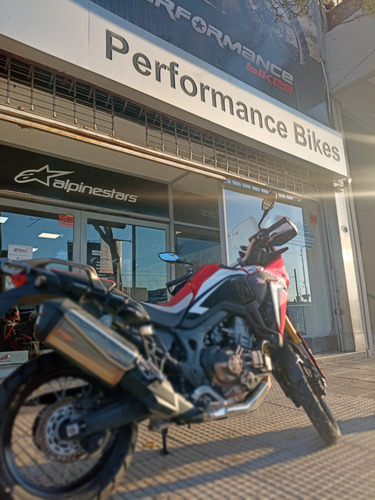 Honda Africa Twin At 1000 2017 Performance Bikes