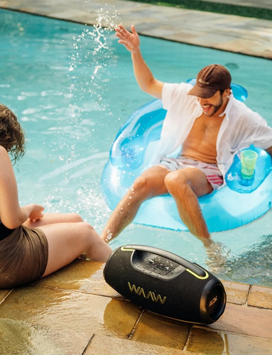 Caixa De Som Portátil Waaw Hyperboom 1000 Com Bluetooth 180w