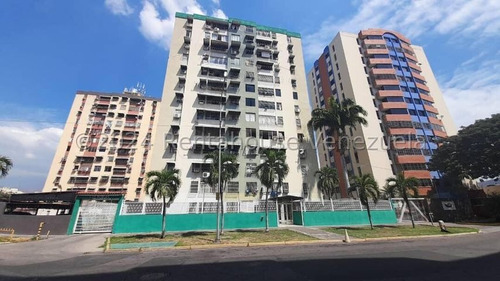 Apartamento En Venta Urb Base Aragua, Maracay 24-13658 Hc