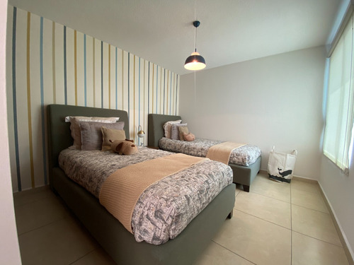 Casa Residencial En Tecamac Ojo De Agua, 3 Recamaras, Alberca Y Parque En Zona De Amenidades, Pequeño Cluster