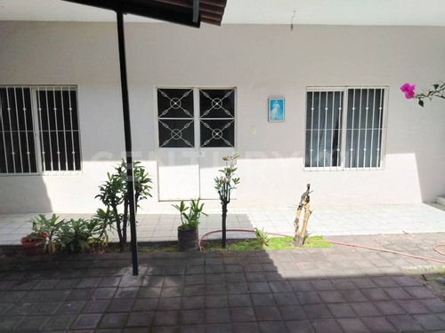 Casa En Venta En Colonia Guadalajarita