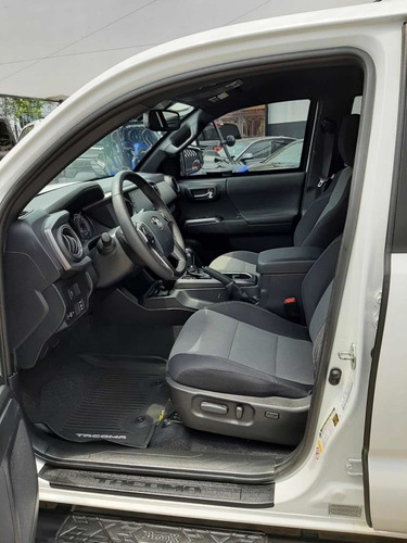 Imagen 9 de 15 de Toyota Tacoma Blindada
