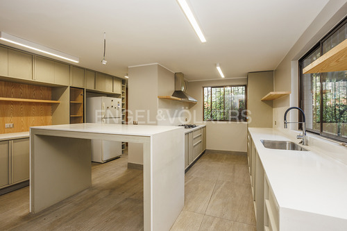 Casa Apta Para Embajadas