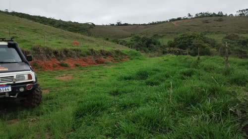 Vende-se Sítio Com Área Total De 14.6 Hectares