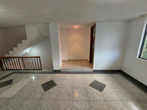 Imagen 7 de 10 de Casa Con Local Comercial