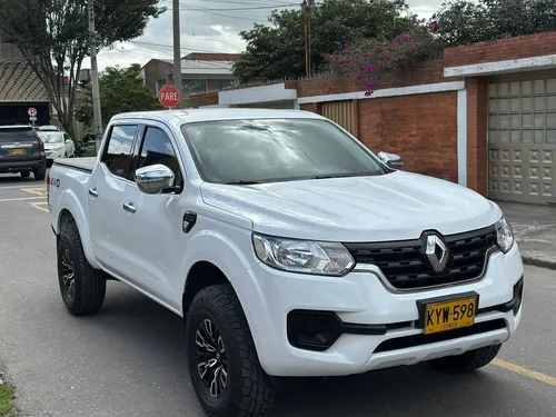 Renault Alaskan 2.5 Zen