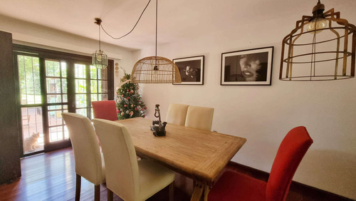 Casa De 3 Dormitorios En Carrasco