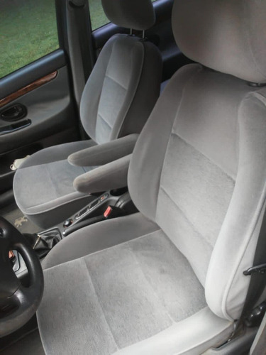 Imagen 10 de 12 de Peugeot 406 2.0 Hdi Familiar
