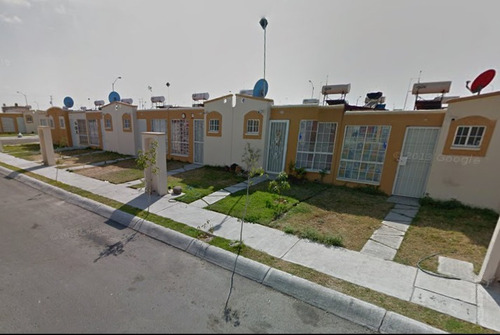 Casa Adjudicada Ubicada En Villa De Agustín, Villas Del Bajio Iii, Celaya, Gto. Sk04