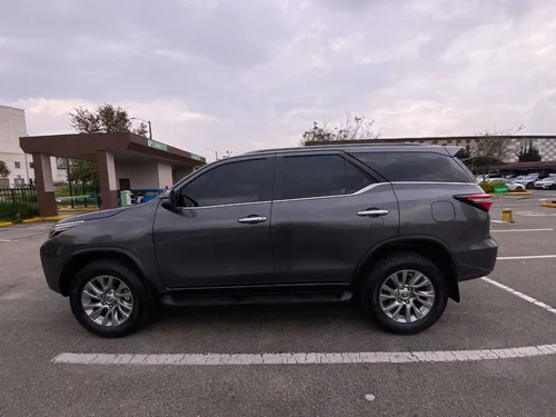 Toyota Fortuner 2.4 At 2023