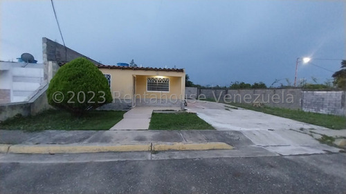   Casa En Venta En La Piedad Norte Cabudare Precios De Oportunidad R E F  2 - 4 - 1 - 1 - 1 - 8 - 8  Mehilyn Perez  