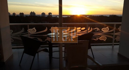 Hermoso Apto, Con Servicios-ref:16720