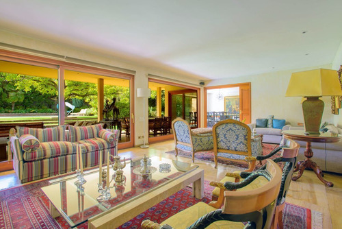 Venta // Casa En La Dehesa - Estilo Provenzal