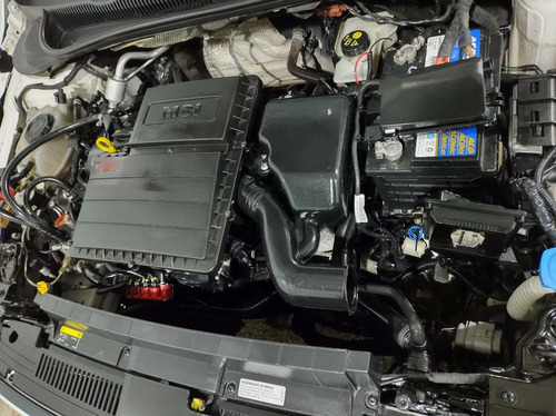 Imagen 15 de 15 de Volkswagen Polo 1.6 Msi Trendline Tiptronic Antic Y 24 Cuota