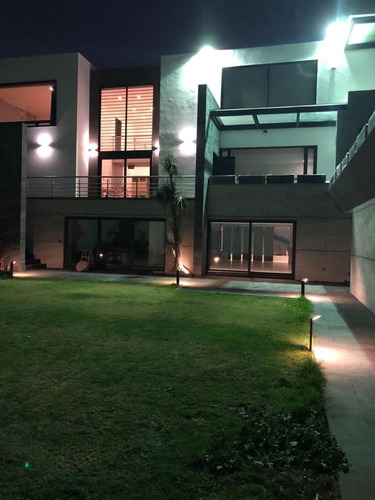 Imagen 4 de 30 de Casa En Venta En Jardines De Pedregal, Álvaro Obregón