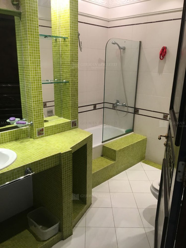 Casa En Venta Ubicado En Banfield, Zona Sur