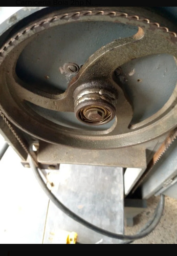 Se Vende Sierra Eléctrica Metalúrgica 9000 Usada